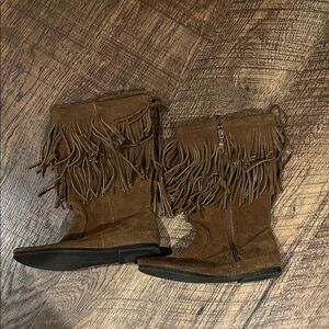 Minnetonka Brown Fringe Suede moccasin Boots